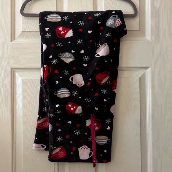 Jacklyn Intimates - Cozy Black Pajamas with Cocoa Cup Pattern - Picture 5 of 7